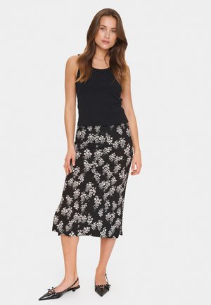Saint Tropez LENYA - Falda de tubo - black flower lane