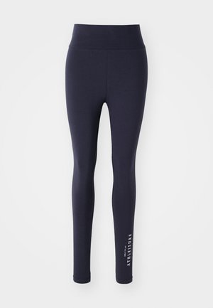 Tamno plave tajice za vježbanje s visokim pojasom i glatkom teksturom, na donjem dijelu noge s natpisom "ONLY PLAY ATHLEISURE" u bijeloj boji.