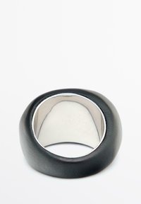 Ring - black
