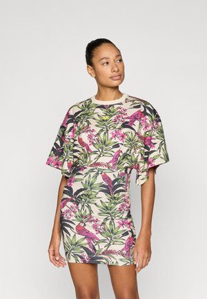 FARM DRESS - Φόρεμα από ζέρσεϊ - multi-coloured