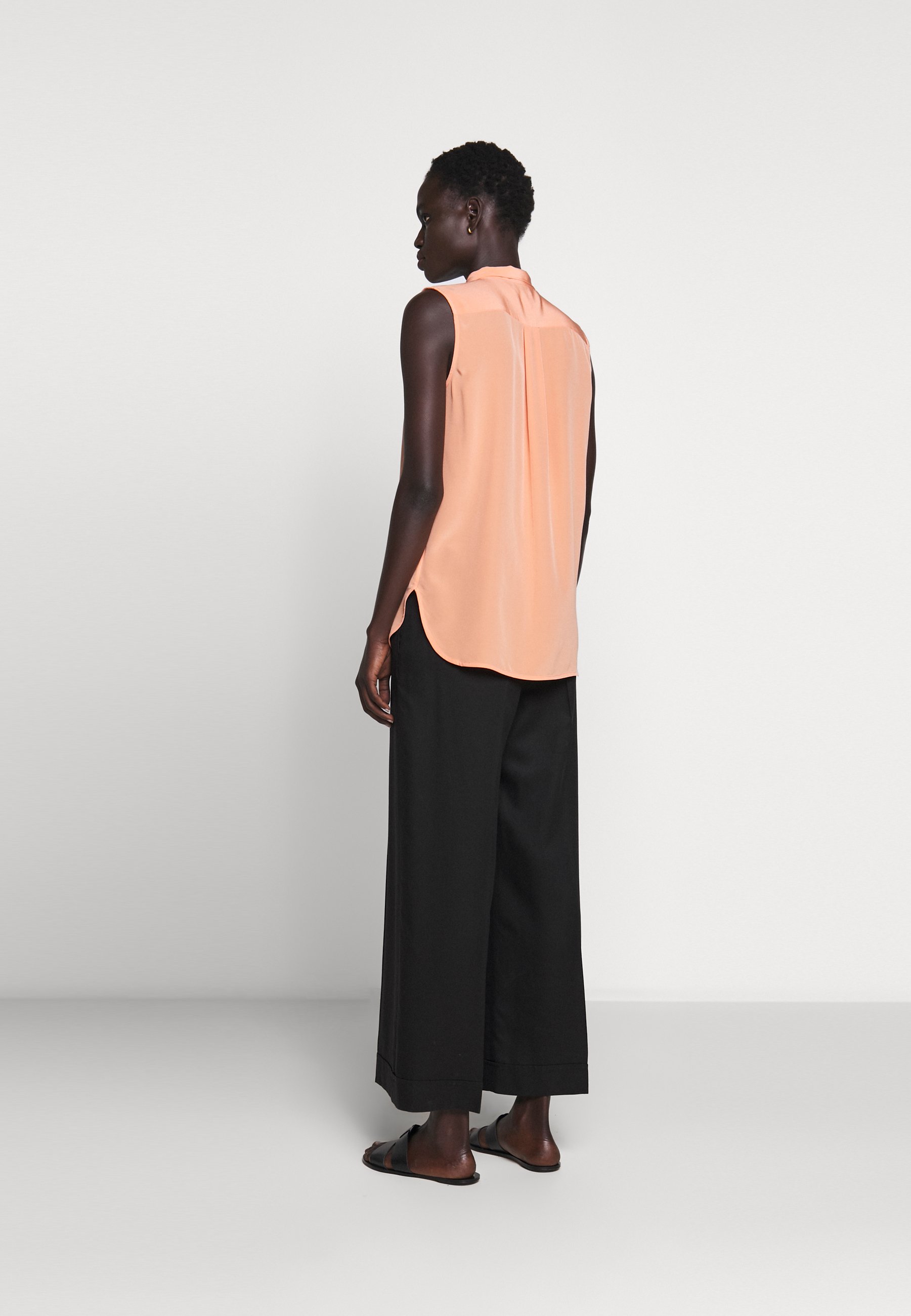 Club Monaco SLEEVELESS TIE NECK Bluser canyon Zalando.no Club Monaco SLEEVELESS TIE NECK - Bluser - canyon