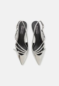Call it Spring REGINNA B.E.D FOAM - Classic heels - silver