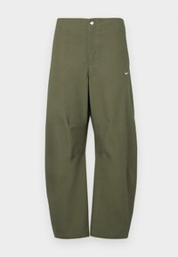 STREET BARREL PANT - Kalhoty - medium olive sail