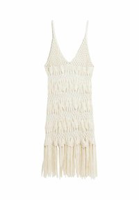 Heegeldatud kleit kreemjasvalges, millel on V-kaelus, kihiline frantsiesser ja avatud kudumise muster, millel on tekstuurilised aktsendid üle kogu.