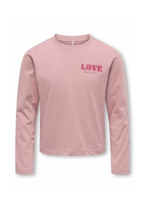 Chemise rose clair à manches longues avec col rond et texte rose foncé "LOVE." sur la partie supérieure gauche de la poitrine.