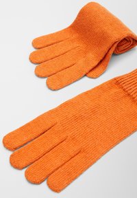 s.Oliver Gants - light orange