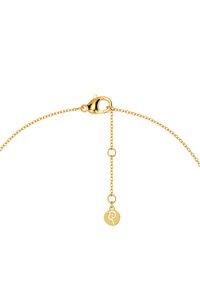 Zlatna narukvica s kopčom u obliku kliješta, s finim kolutastim vezama i malim okruglim privjeskom s logotipom.