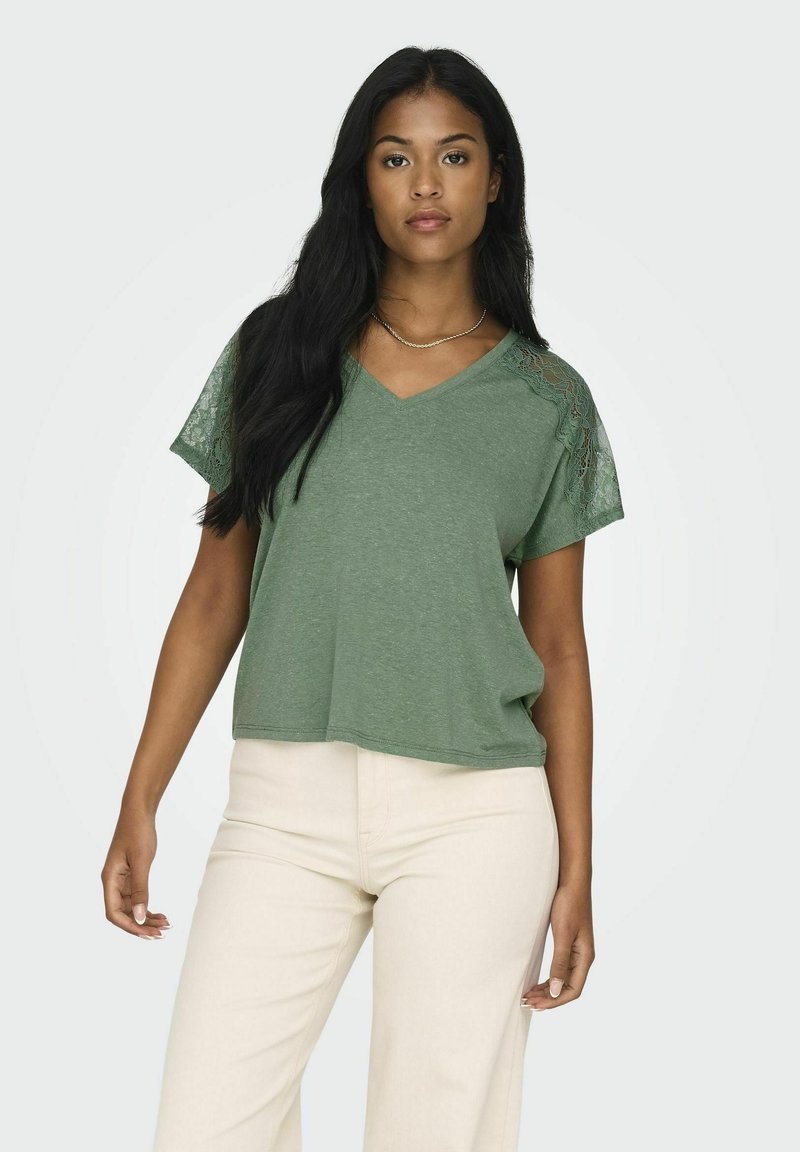 ONLY NORMAL GESCHNITTEN  - Camiseta estampada - hedge green