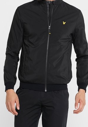 Impermeable - black