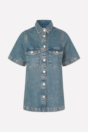 Denim shirt in light blue with short sleeves, button-up front, two chest pockets, and contrast stitching. Classic collar design.
