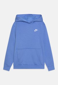 Ljust blå hoodie med en känguruficka, ribbade mudd och nederkant. Har en vit Nike-logotyp på övre bröstområdet. Mjuk, texturerad tyg.