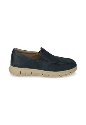 Scarpa casual slip-on da uomo blu navy con suola beige strutturata e dettagli cuciti, logo laterale e pannelli elastici per una facile calzata.