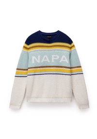 Sweter w paski z dzianiny w kolorach granatowym, żółtym, jasnoniebieskim i białym, z napisem „NAPA” na jasnoniebieskim pasie na klatce piersiowej.