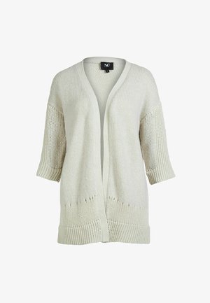 Krēmkrāsas atvērta priekšpuse adīta kardigana ar nolaižamām pleciem un trīs ceturtdaļu piedurknēm, kas izceļas ar dažādu tekstūru dzijas rakstiem.