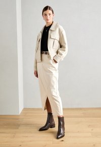 Pavement SHANI - Bottines - brown