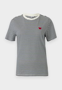 Δεν επιλέχθηκε, cloud dancer/sky captain