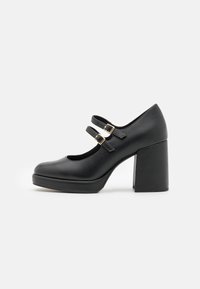 Platform heels - black