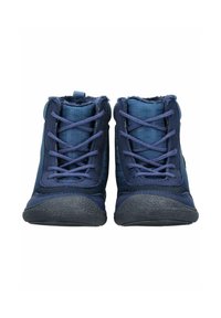 Marineblå ankelhøje sko med tekstureret stof, snørebåndsdesign og gummisåler. Har blødt for ved kraven og tungen.