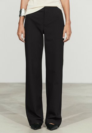 Massimo Dutti, TECHNICAL STRAIGHT-LEG PANTS-. - Broek - black