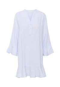 Rochie din in de culoare albastru deschis, cu decolteu în V, umeri cu nasturi și mâneci evazate. Are detalii cu pintuck și un tiv cu volane.