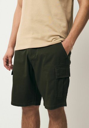 STRAIGHT FIT STRETCH CARGO - Šortai - khaki green
