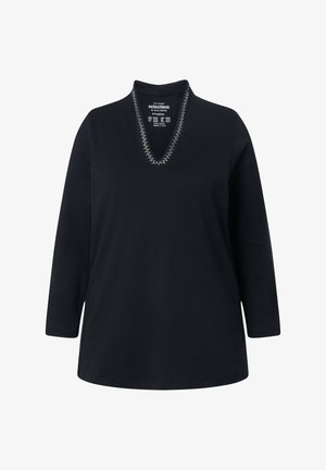 Top negro de manga larga con cuello en V y adornos de cuentas plateadas alrededor del escote, hecho de una mezcla de algodón.