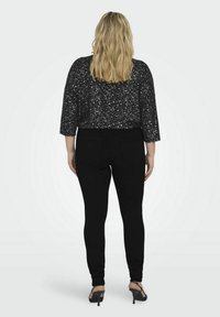 ONLY Carmakoma CARTHUNDER PUSH UP REG SK MBD NP - Jeans Skinny Fit - black
