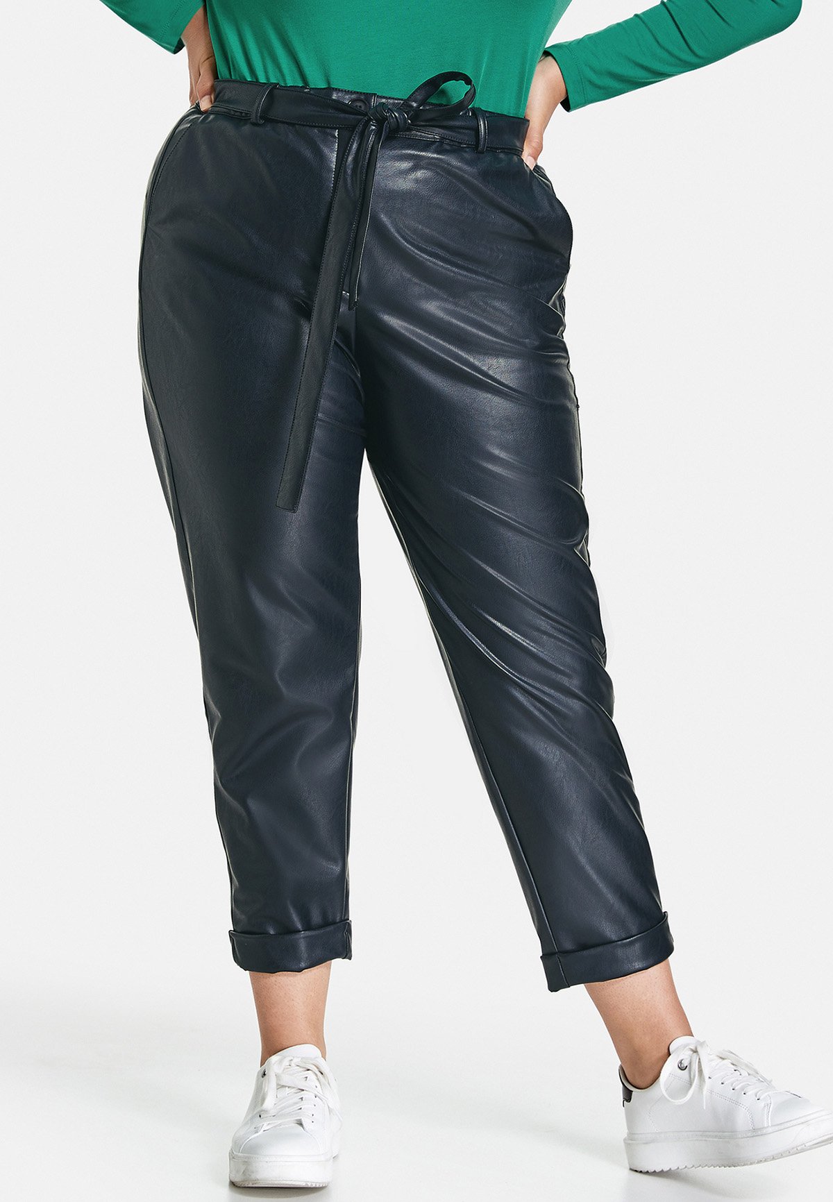 Samoon FREIZEIT VERKÜRZT JOGPANTS GRETA MIT LEDER-OPTIK - Pantalón de cuero  - navy/azul marino - Zalando.es