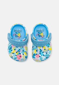 Crocs STITCH CLASSIC UNISEX - Badsandal - oxygen