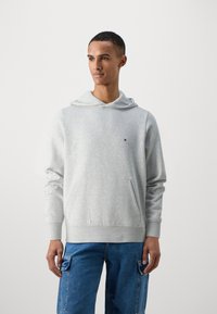 Tommy Hilfiger FLAG LOGO HOODY - Camisola - light grey heather