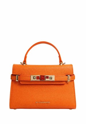 Sac à main en cuir orange texturé avec poignée supérieure et fermoir rectangulaire doré, marqué "BY CHABRAND" au centre avant.