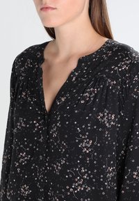Saint Tropez Camicetta - black