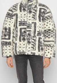 Redefined Rebel Overgangsjakke - off-white
