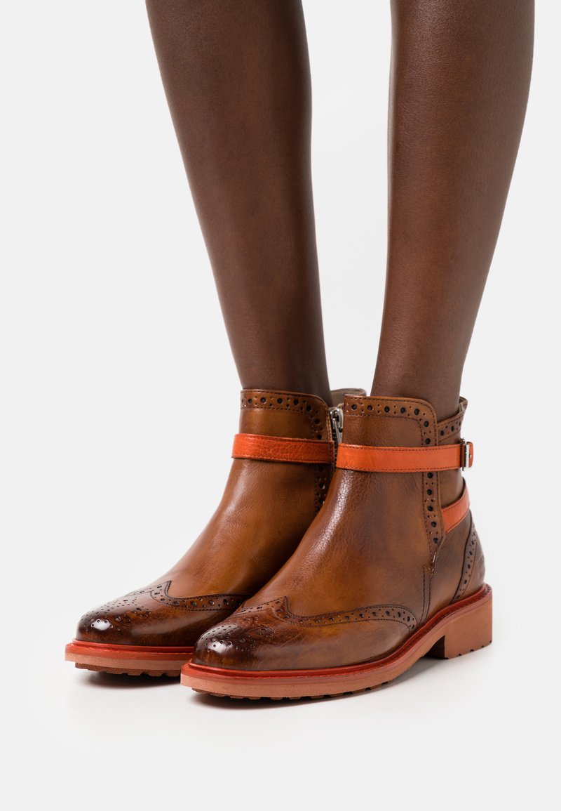 Melvin & Hamilton SELINA 25 - Botines bajos - Brown