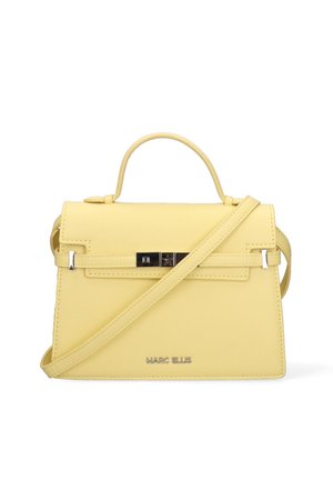 Gele gestructureerde leren handtas met bovenhandvat, detail van de voorriem, zilveren gesp en Marc Ellis-logo, voorzien van een crossbody schouderriem.