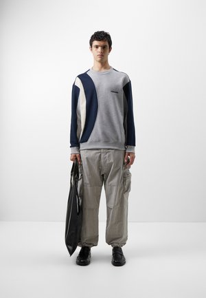 Ahluwalia MAE UNISEX - Sportska majica - grey/navy