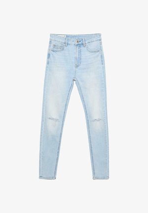 Jasnoniebieskie obcisłe jeansy z podartymi kolanami, zapięciem na guziki i zamek z przodu oraz pięcioma kieszeniami.