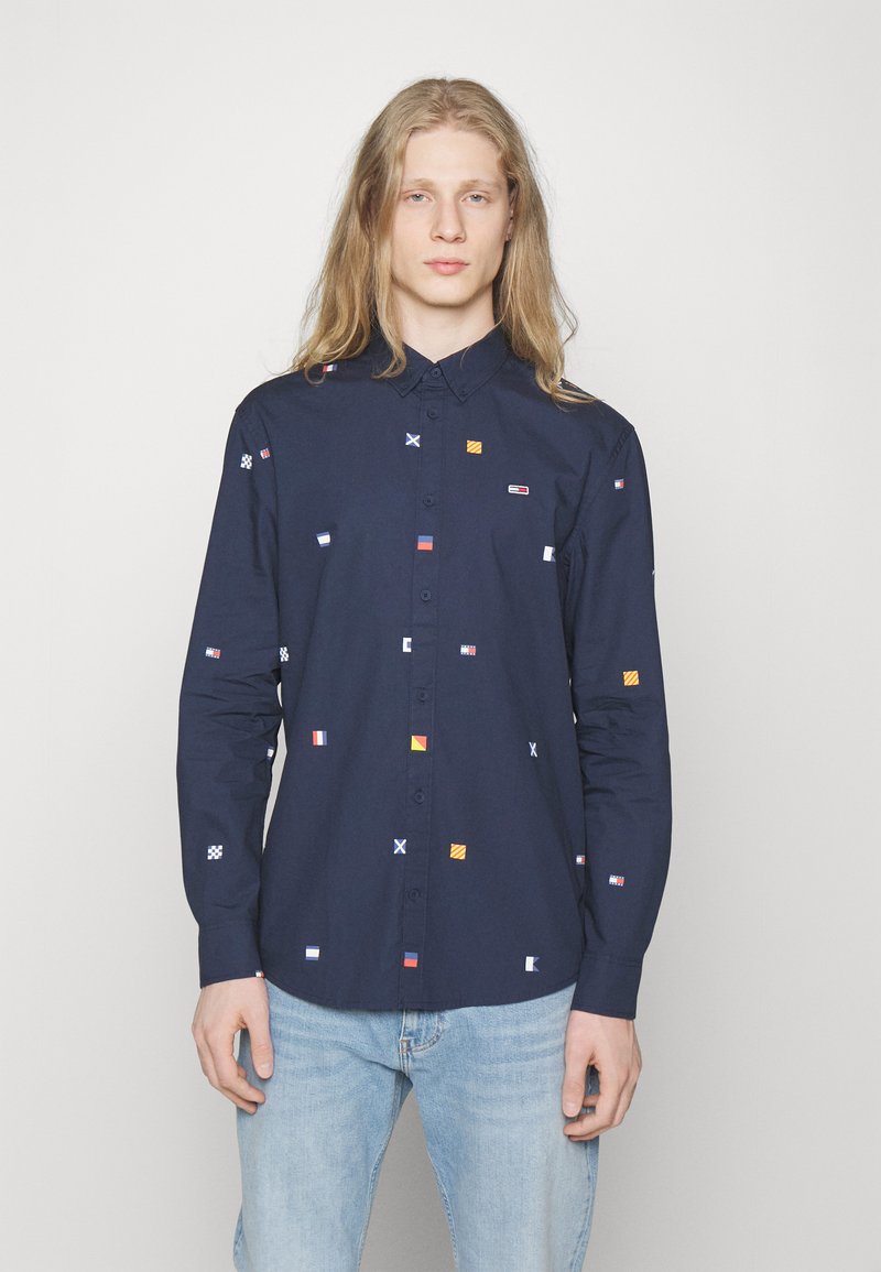 Tommy Jeans FLAG CRITTER Shirt desert sky/dark blue Zalando.co.uk