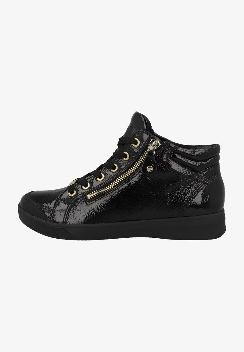 Baskets montantes noires en cuir verni brillant, œillets dorés, fermeture éclair latérale et col rembourré texturé.