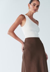 BWLDR JOSEFINA - Falda larga - chocolate