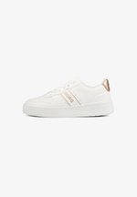 Bj rn Borg CAS MET Zapatillas White Rose Gold blanco Zalando es bj-rn-borg-cas-met-zapatillas-white-rose-gold-blanco-zalando-es
