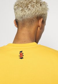 Carhartt WIP Felpa - yellow