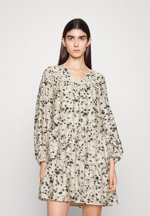 Second Female GAURA DRESS - Φόρεμα ημέρας - crockery