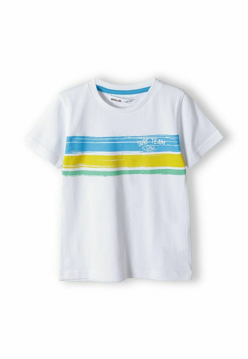 T-shirt en coton blanc avec un design horizontal comportant des rayures bleues, jaunes et vertes ; "SURF TEAM CALI" imprimé en bleu sur le devant.