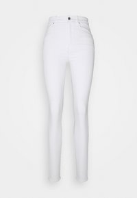 Jeans blancos de talle alto con un ajuste ceñido, hechos de tela de mezclilla. Presentan un cierre frontal con botón y bolsillos planos en la parte posterior.