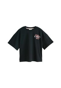 Musta, lyhythihainen puuvillainen t-paita, jossa on pyöreä pääntie ja etupuolella vaaleanpunainen "BAKER"-tekstillä varustettu graafinen logo.