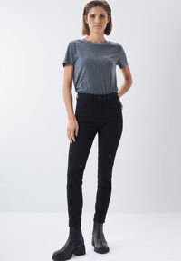 Salsa Jeans - FAITH PUSH IN CAPRI - Jeans Skinny Fit - Black Miniaturebillede 1