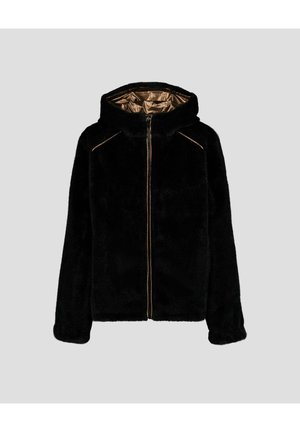 Giacca in pelliccia sintetica nera con cappuccio, fodera interna dorata, chiusura a zip e cuciture decorative sottili sulle spalle.