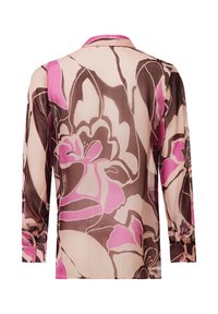 Genomskinlig blus med långa ärmar och stort abstrakt blommönster i rosa, brunt och beige toner, med klassisk krage och knäppte manschetter.