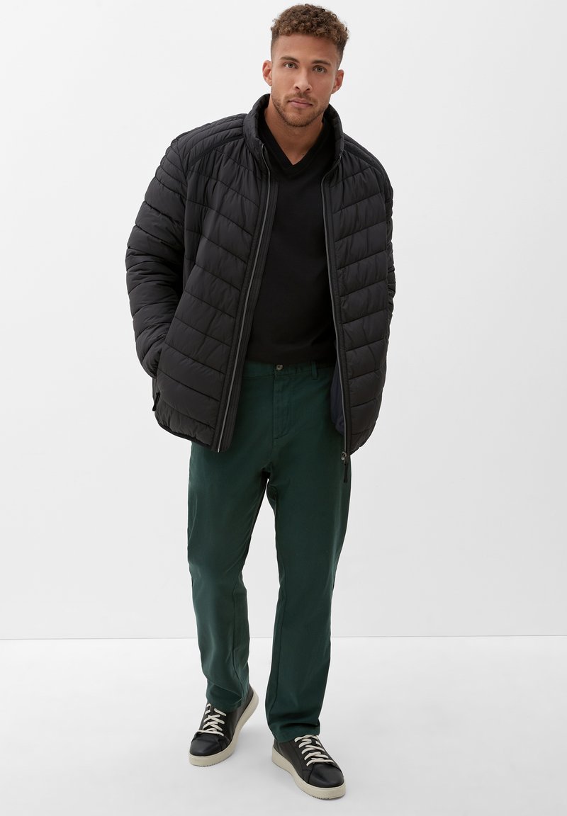 S.Oliver Pantaloni Lunghi Uomo Detroit Relaxed Fit - Modello 2141749, Casual E Comodo